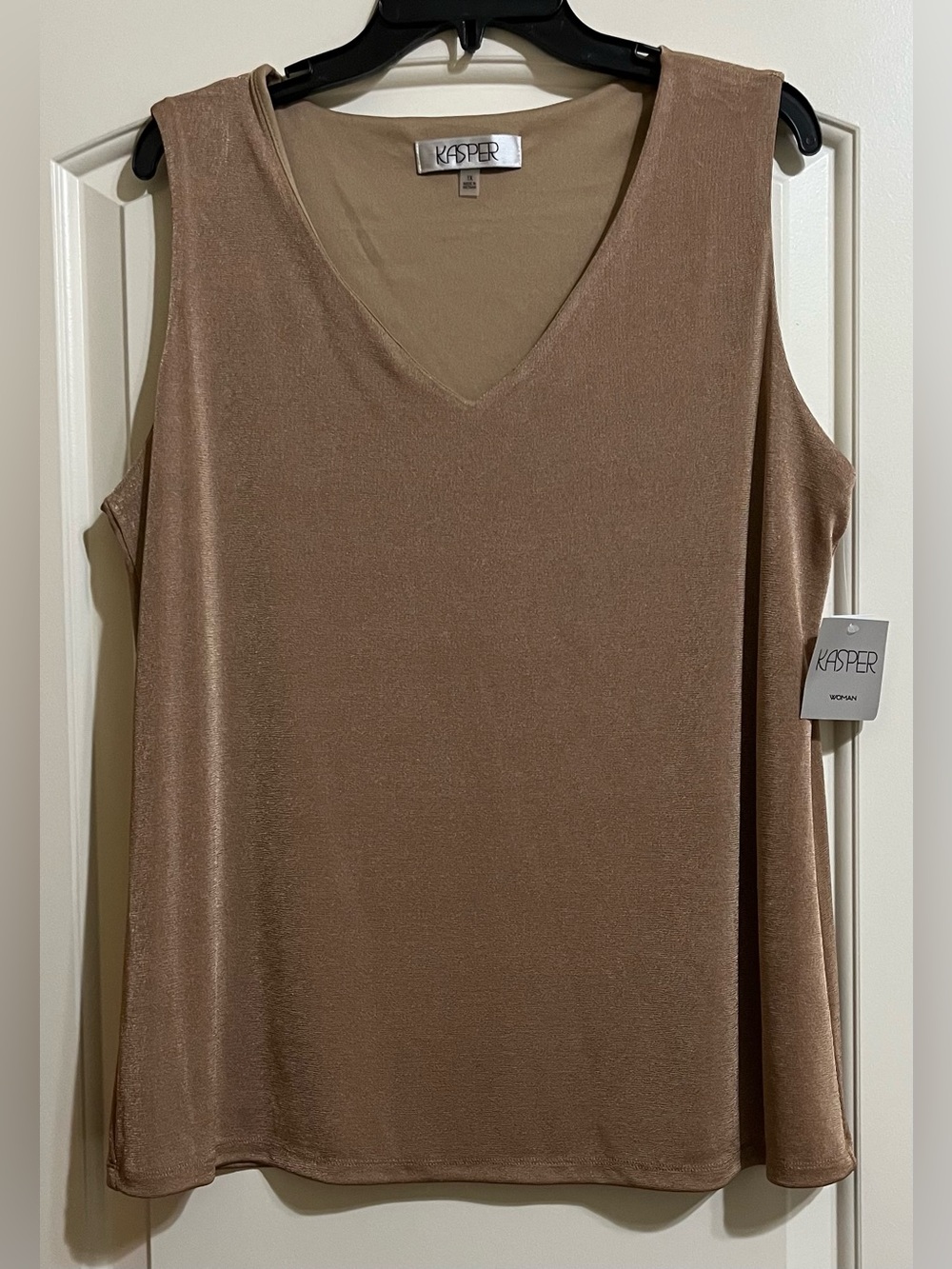 NWT KASPER Women’s Shimmering Sesame Gold Brown V-Neck Sleeveless Blouse 1X